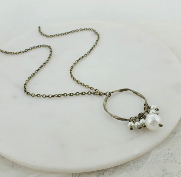 Pearl Loop Necklace