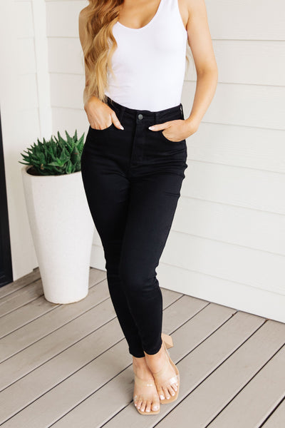 Judy Blue High Rise Control Top Classic Skinny Jeans in Black - Online Only!