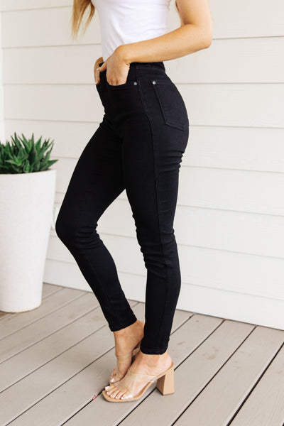 Judy Blue High Rise Control Top Classic Skinny Jeans in Black - Online Only!