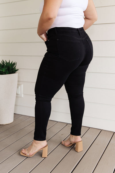 Judy Blue High Rise Control Top Classic Skinny Jeans in Black - Online Only!